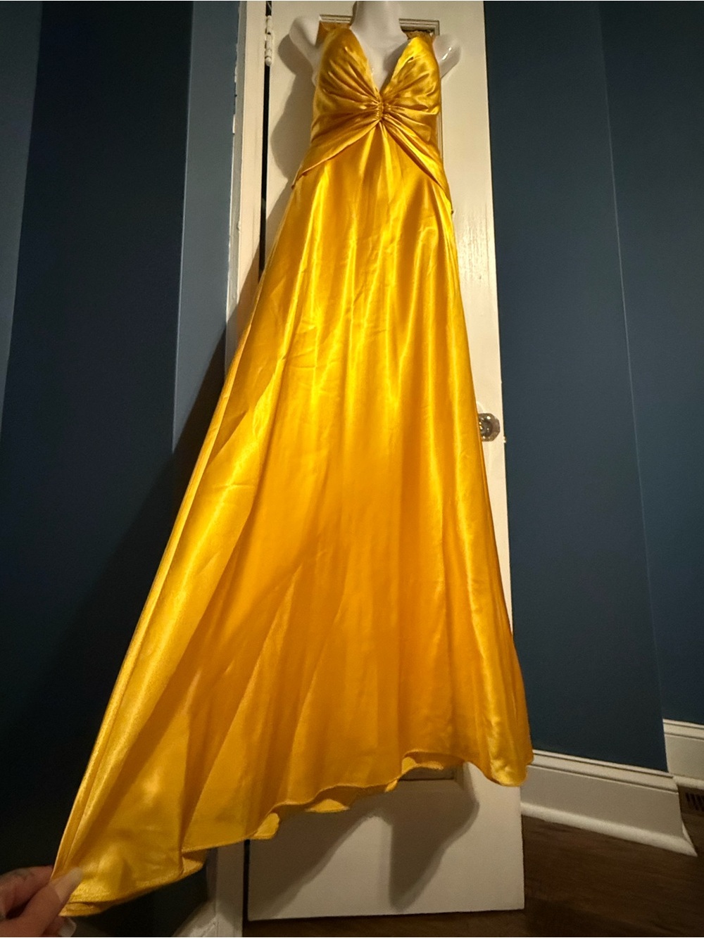 La Femme Marigold Yellow Satin Plunging Twist Back Formal Gown Dress Sz 0